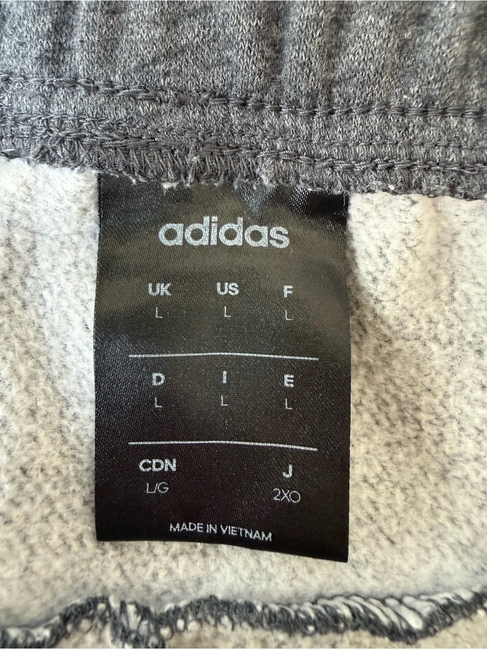 Adidas men’s sweatpants size Large
